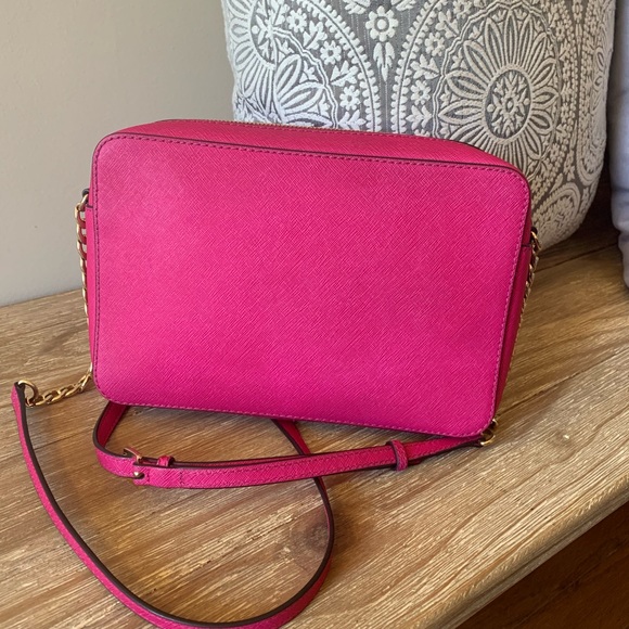 MICHAEL Michael Kors Fuchsia Crossbody Bag - Picture 2 of 8
